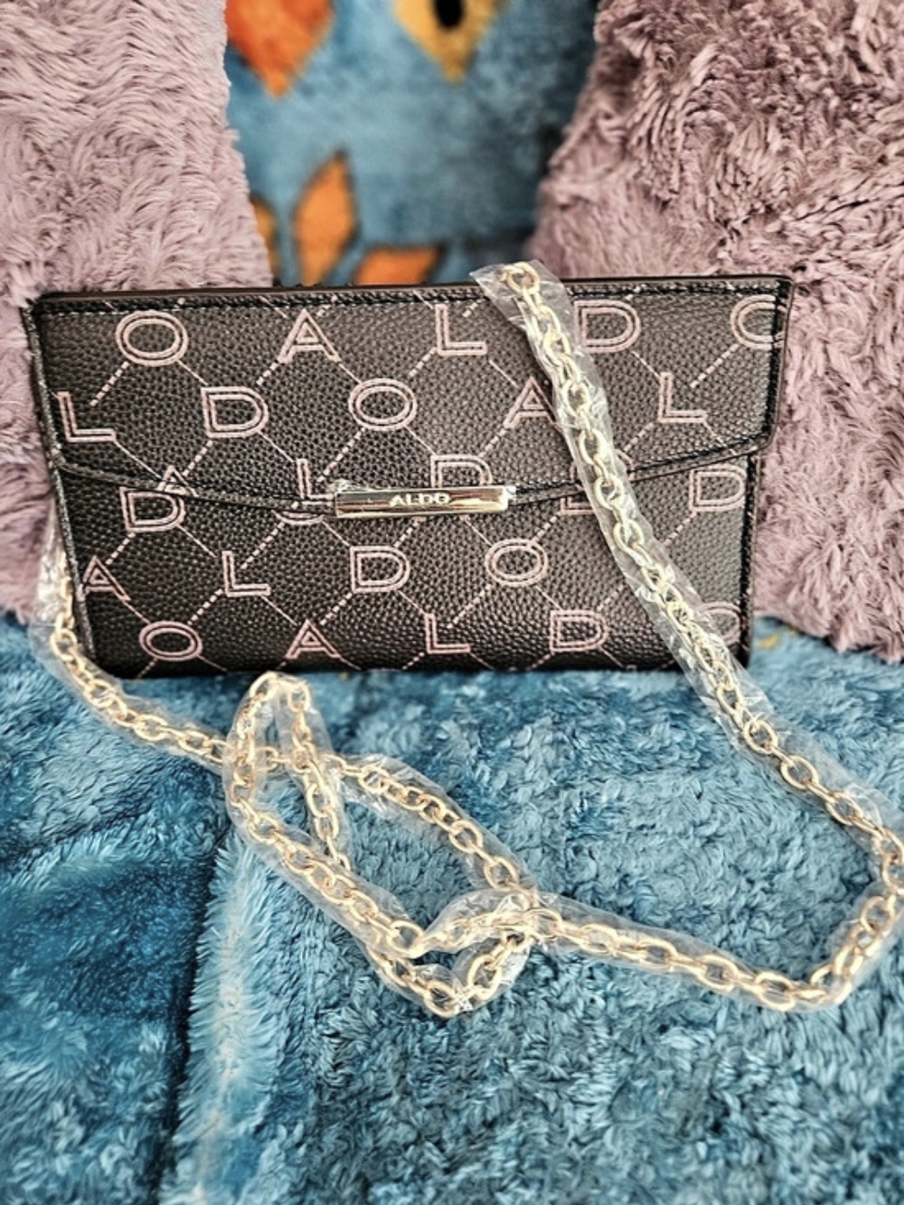 ALDO Geometric Crossbody in Black & Pink